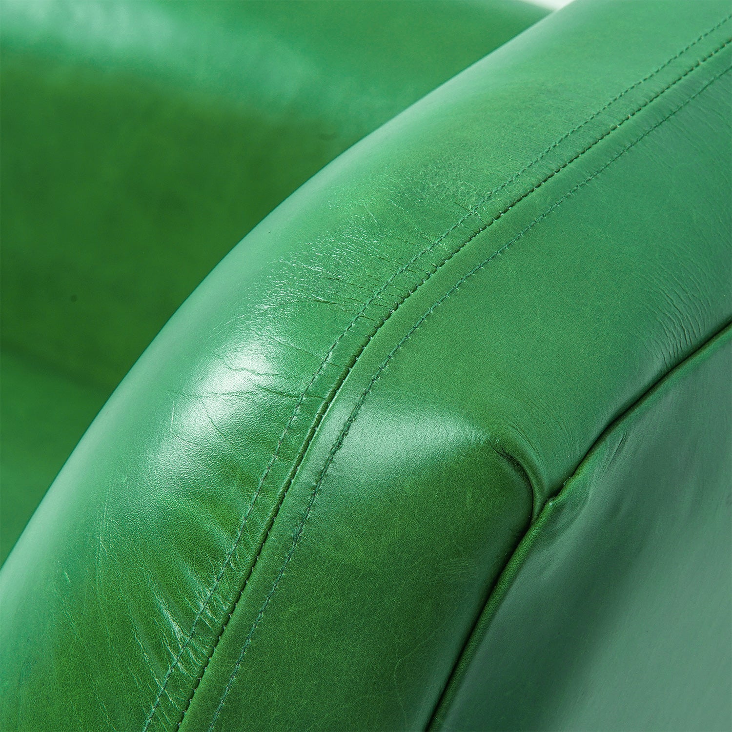 Atlas Pull Up Leather Chair Moss Close Up Back