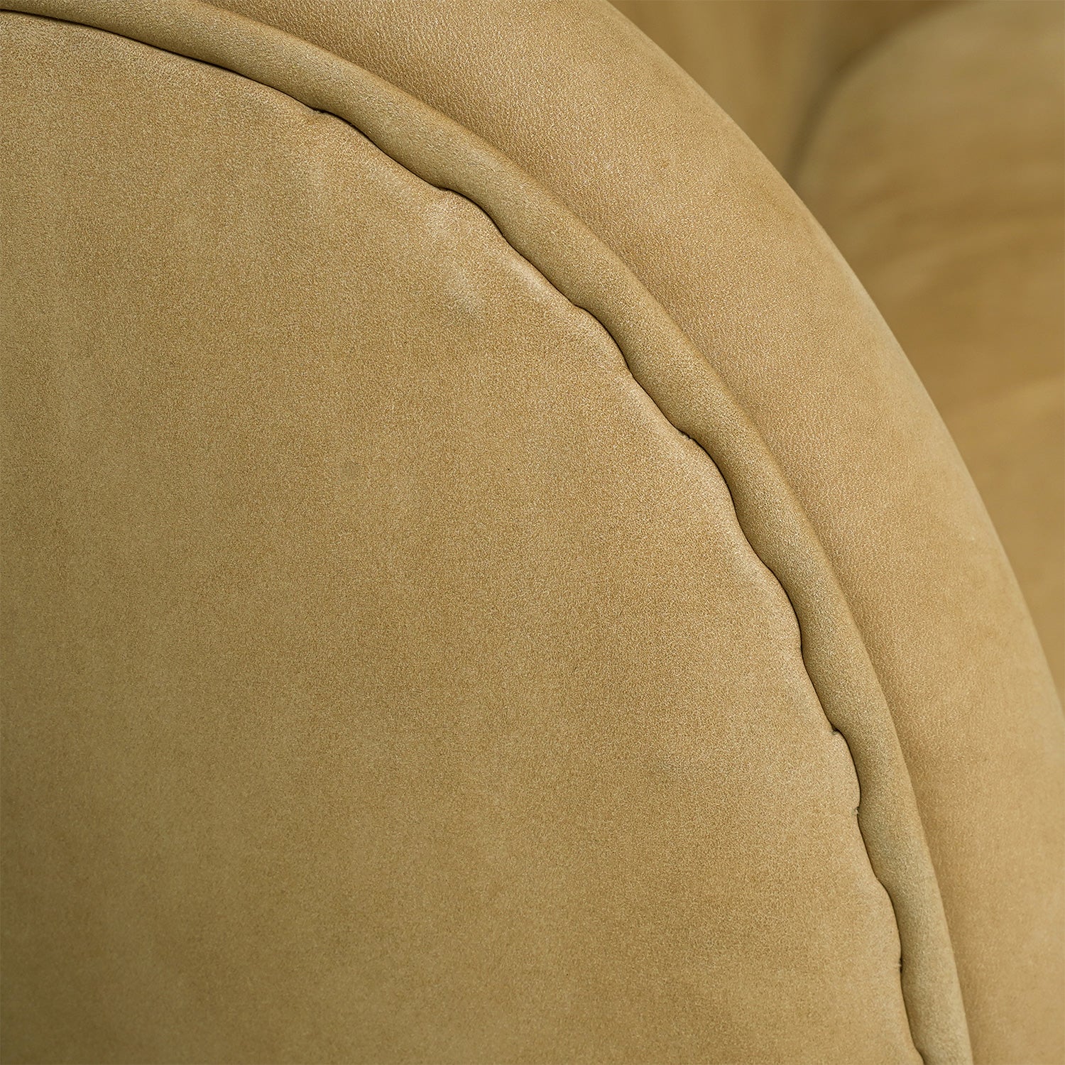 Botton Nubuck Leather Loveseat Shoulder Wheat Close Up Detail