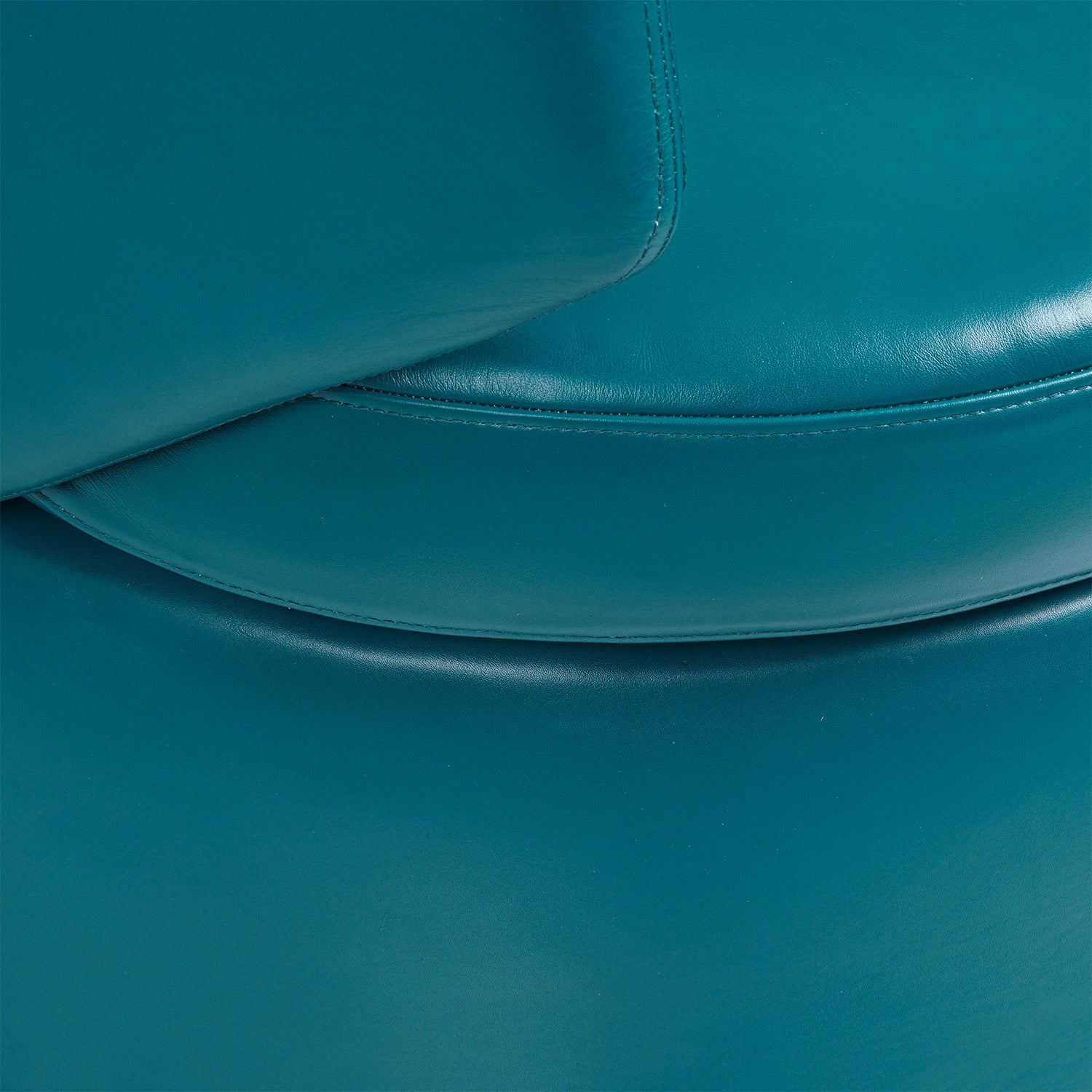 Juliet Sapi Leather Chair Teal Seat Cushion Close Up