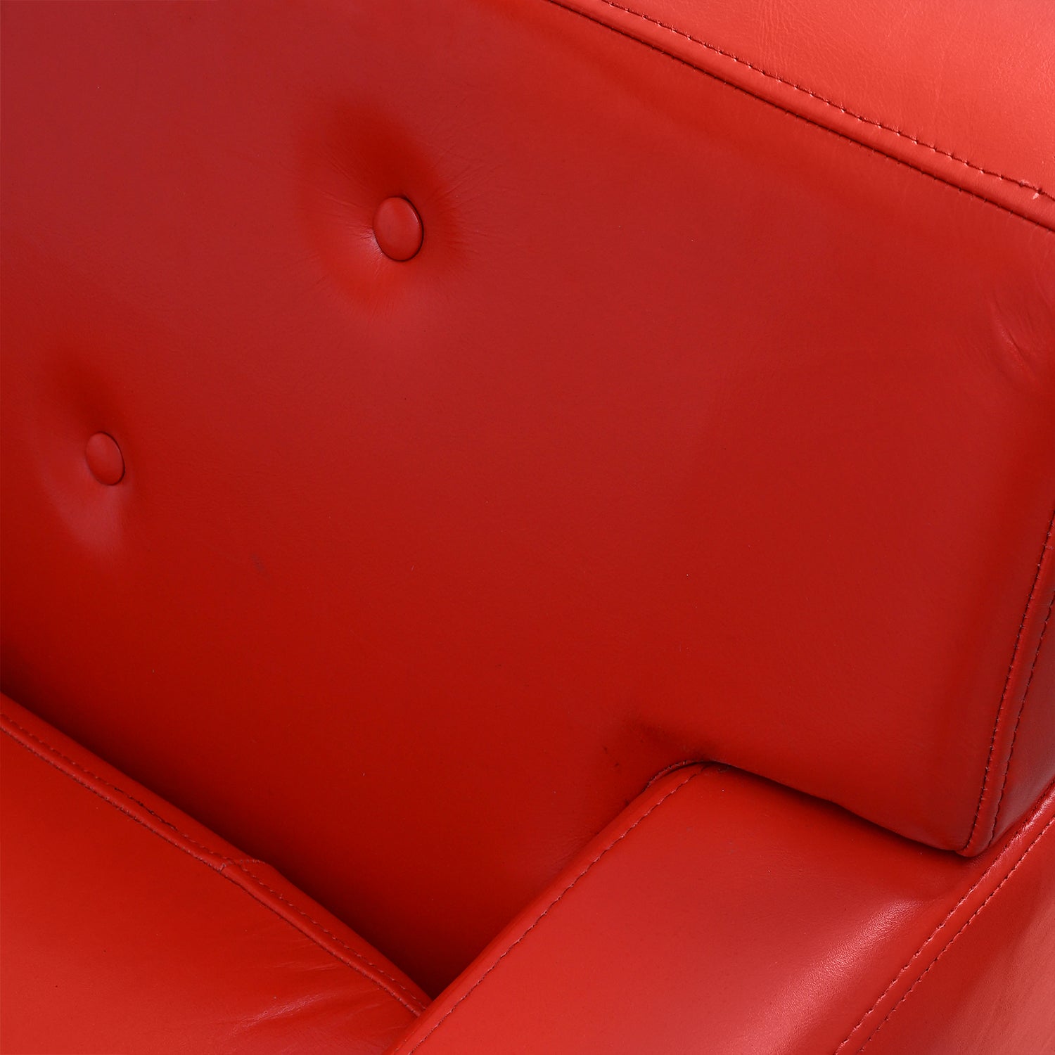 Thomas Ara Leather Sofa Cardinal Close Up Button Back